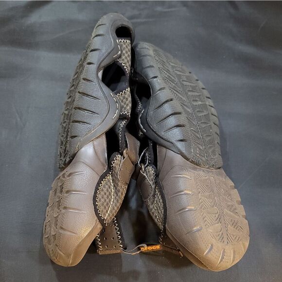 CROCS MEN SWIFTWATER LILEE MESH DECK SANDALS - Picture 11 of 16